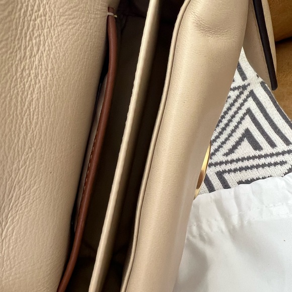 Pillow Tabby Shoulder Bag 20 - Picture 9 of 9